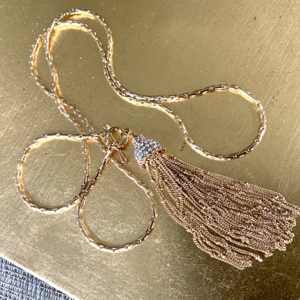 Lilly Pulitzer NECKLACE 🩷 GOLD CHAIN TASSEL CRYSTAL NECKLACE NWT “Fronds”TOGGLE - Picture 12 of 16
